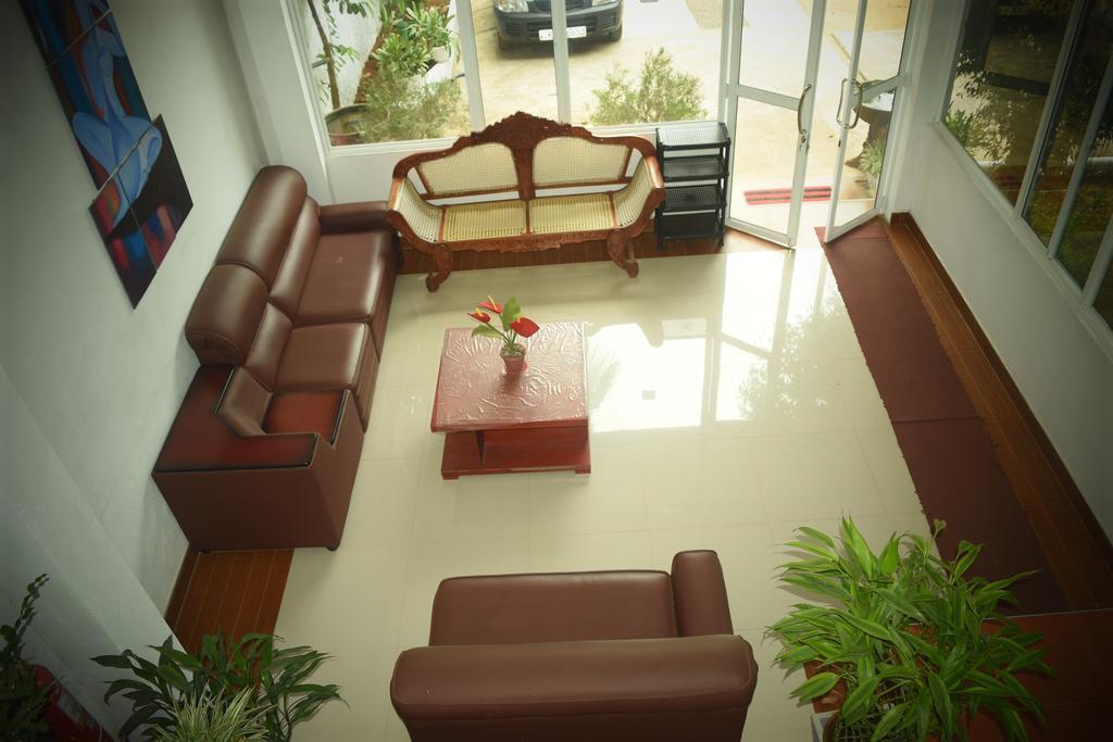 Lake Wave Hotel Anuradhapura Exteriör bild